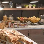 Ibis Centre 3*