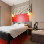 Hotel Ibis Centre 3*