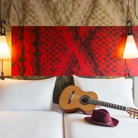 Hotel Ibis Centre 3*