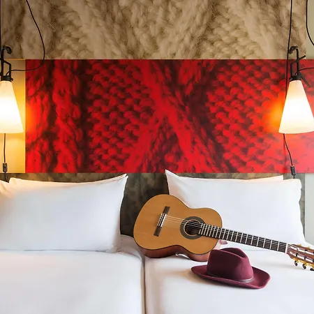Ibis Centre 3* رويل-مالميزون