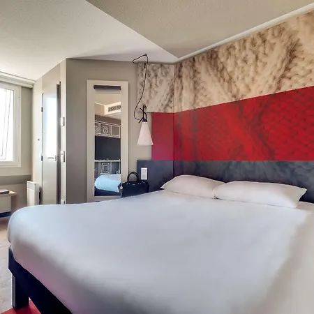 Hotel Ibis Paris Malmaison