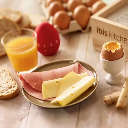 Ibis Centre 3*