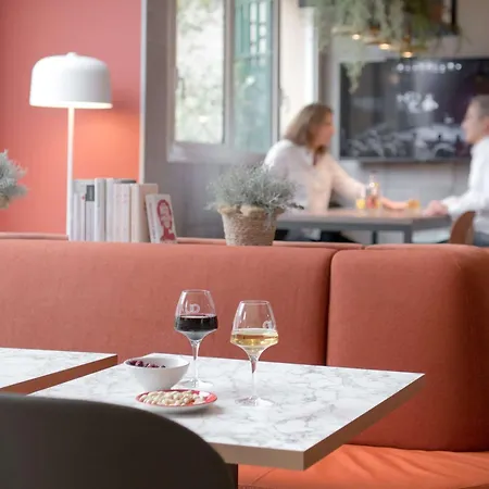 Ibis Paris Malmaison 3*