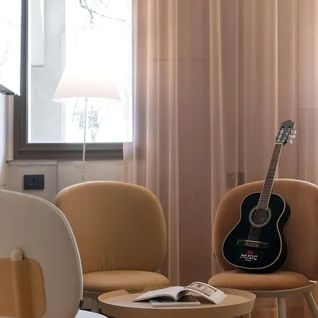 Ibis Paris Malmaison Hotel 3*