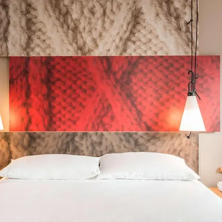 Hotel Ibis Paris Malmaison 3*
