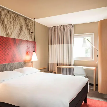 Hotel Ibis Paris Malmaison