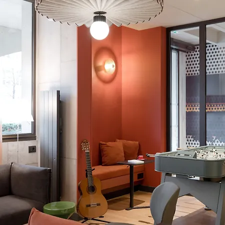 Ibis Centre Hotell 3*