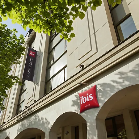 Hotel Ibis Paris Malmaison 3*
