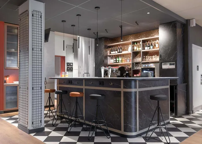 Ibis Centre 3* رويل-مالميزون