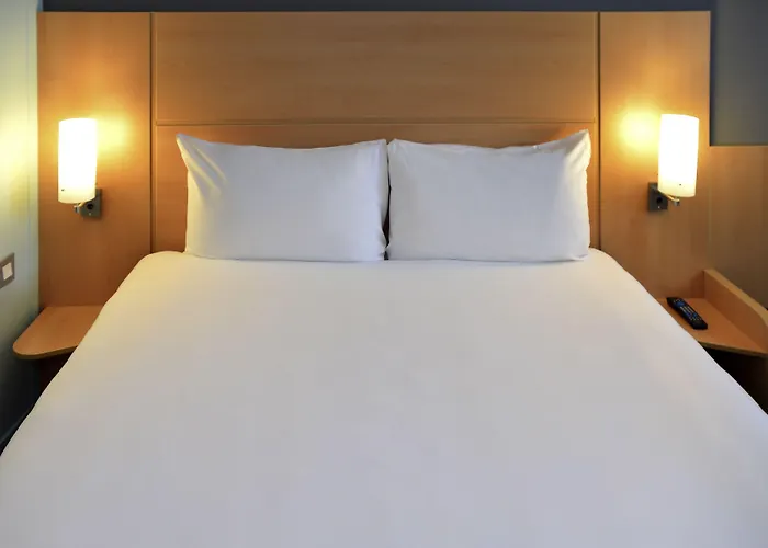 فندق Ibis Centre 3*