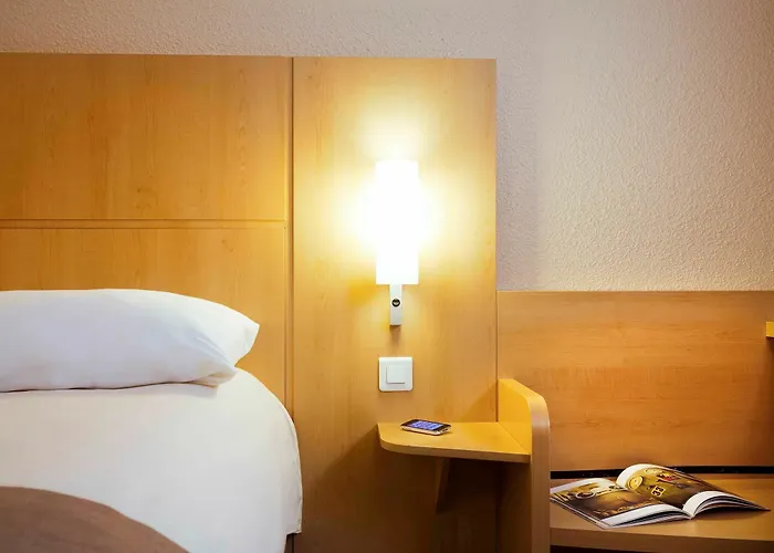Hotel Ibis Centre Rueil-Malmaison